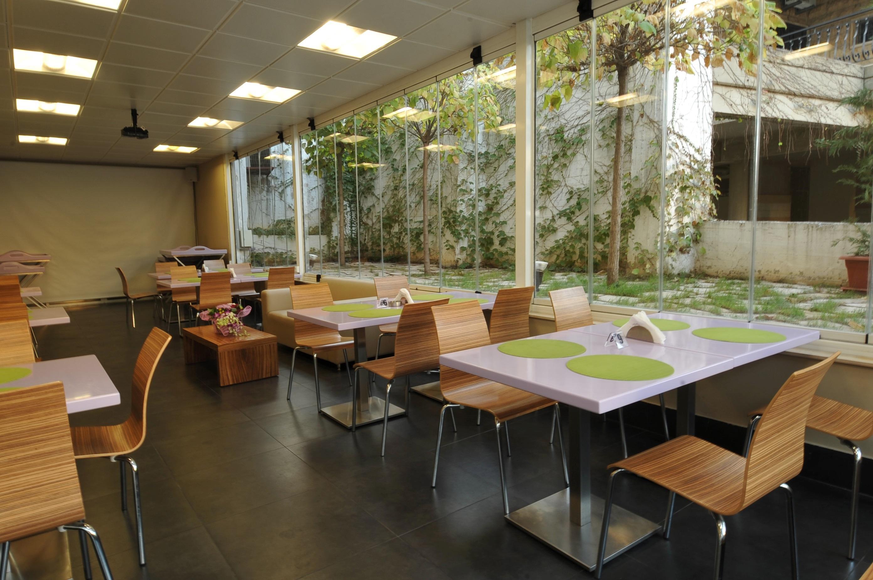 Suite Hotel Chrome - Beirut Bagian luar foto